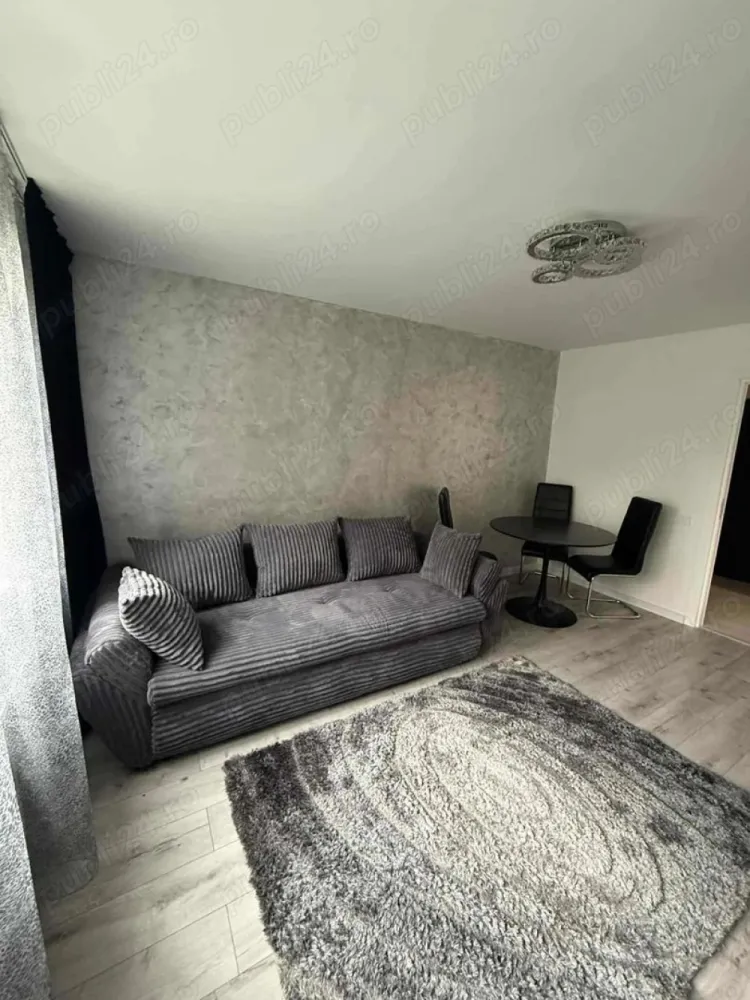 P.F Vand apartament in Plopilor cu doua camere, zona Platinia - P.F Vand apartament in Plopilor vechi cu doua camere, decomandat, complet mobilat si utilat, dotat cu centrala proprie,compartimentat astfel: living, dormitor, bucătărie, baie si doua holuri.
Suprafata apartamentului este de 41mp, situat la parterul inalt al unui imobil cu 4 etaje.
Este situat in zona Centrului Comercial Platinia, pozitionat intr-o zona deosebit de frumoasa, la doar cateva minute de Parcul Central, BT Arena, Bazinul Olimpic si Parcul Iuliu Hateganu.
Zona ofera acces rapid la mijloacele de transport in comun,magazine, banci,farmacii,loc de joaca pentru copii, restaurante,cafenele. 
Pret 170.000 Eur

Pentru mai multe detalii sunati la nr de tel: