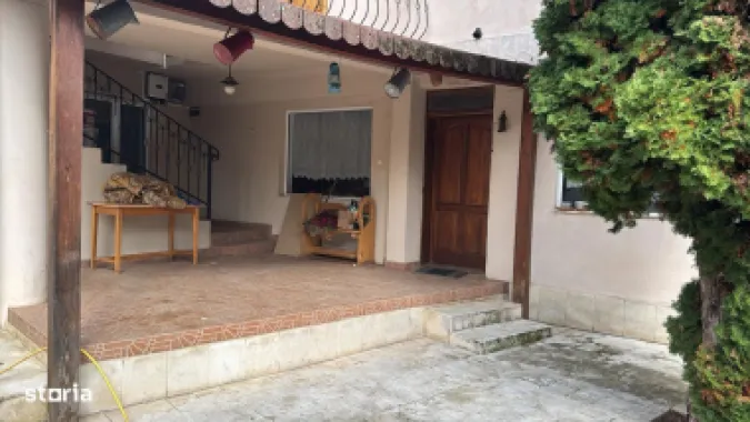 BRASADAS vinde casa în zona Titulescu.
