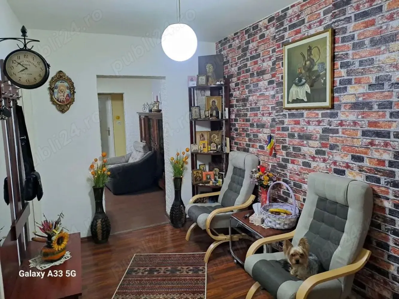 BRASADAS vinde ap 3 cam etaj 4/4 Soarelui. - Agenția imobiliara BRASADAS vinde apartament semidecomandat 3 camere 2 bai,balcon inchis , beci ,bloc caramida .izolat termic cheltuiei mici la intretinere etaj 4 din 4 ,se vinde mobilat ,zona buna magazine si spermarket foarte aproape .posibilitate parcare auto.
Www.brasadas.com.
