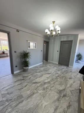 BRASADAS vinde casa noua la cheie in zona Titulescu.