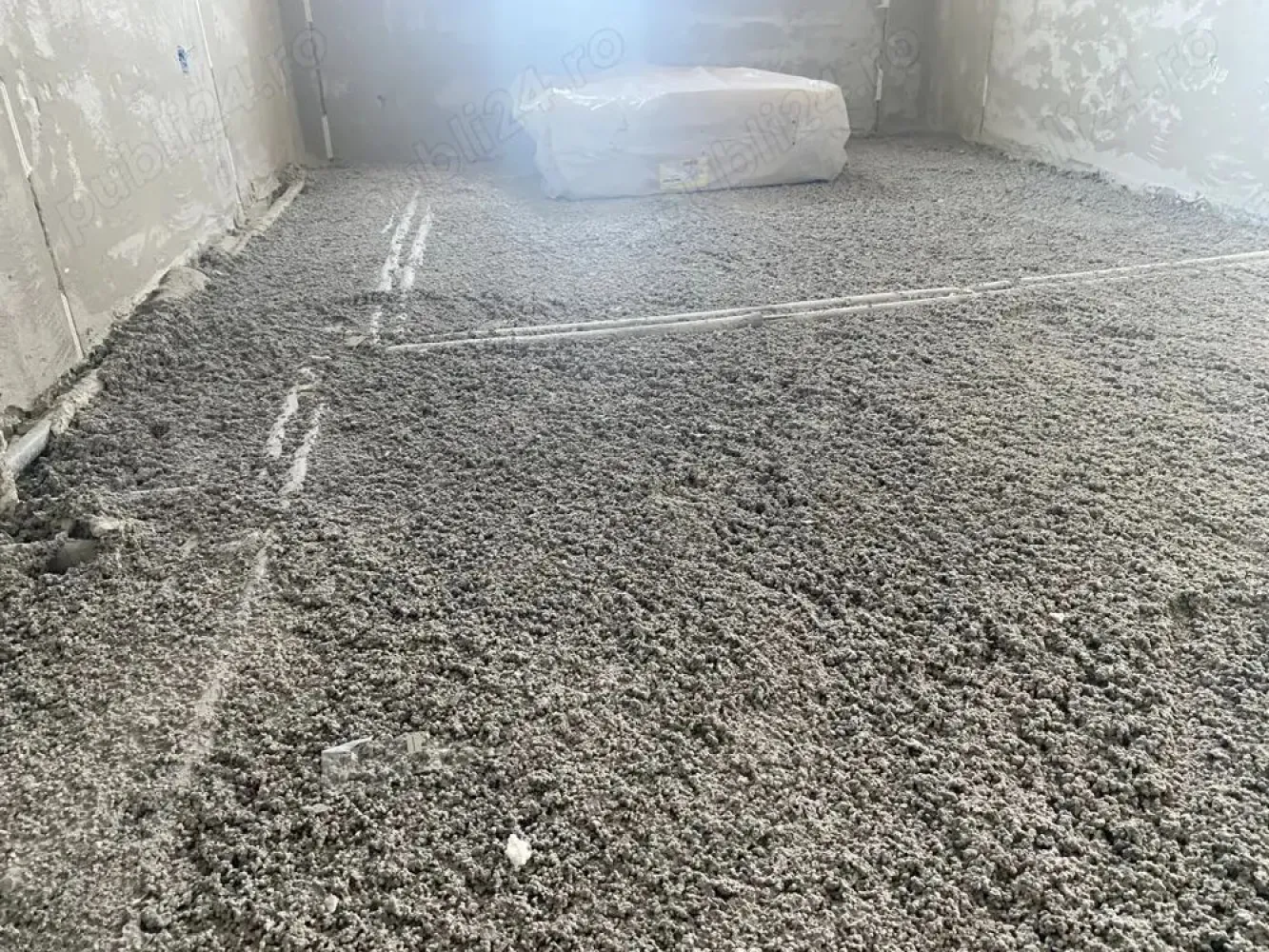 Agentia imobiliara BRASADAS vinde ap NOU -2025- cu 3 Camere. - Apartament 3 camere , semifinisat , bucatarie ,debara ,incalzire in pardoseala ,geamuri termopan triplex , centrala termica ,incalzire in pardoseala ,1 loc parcare privata , 2 bai , 86 mp utili ,din care 11 mp balcon, lift .
Www.brasadas.com.