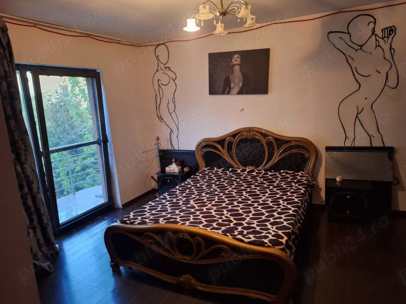Închiriez vilă situata central - Închiriez vilă situata central,Calea Serban Voda 106, mobilata ,utilata, living cu bucătărie americana ,2 dormitoare.
Tf