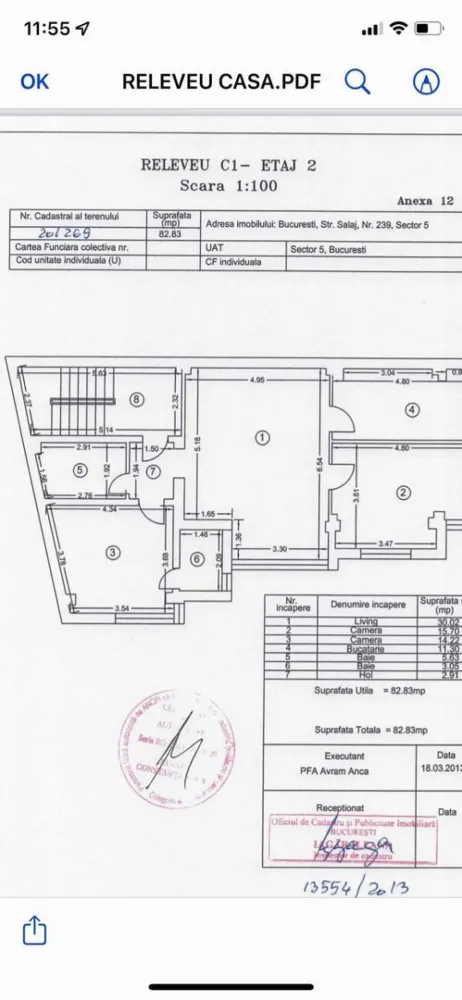 Vand imobil P+2 zona salaj rahova cu doua spatii comerciale - Proprietar ,vand cladire mixta P+2 +terasa circulabila ,an constructie 2008 ,structura stalpi de beton +caramida .
La parter sunt doua spatii comerciale cu intrari separate ,
Etajul 1 este un apartament de 3 camere ,doua bai si bucatarie 
Etajul 2 este un apartament modificat cu 2 camere 2 bai si o bucatarie marita cu insula 
Terasa este refacuta si este circulabila ,fiind si un loc de relaxare ,
Curtea interioara poate gazdui doua auto ,
Imobilul se afla stradal,langa Lidl Salaj si se preteaza pentru sediu firma +locuinta asa este in acest moment sau sediu de firma cu depozitare .
Fiecare nivel are centrala gaz proprie ,restul utilitatilor sunt la comun ,
La cerere se poate dezmembra cladirea ,
Find constructie pe grinzi de betun +caramida ,se poat face modificari ,compartimentari fara a afecta structura cladirii,
An constructie 2008 ,al doilea proprietar de 10 ani ,avem toata documentatia de executie a cladirii.