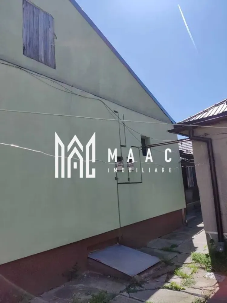 Casa Duplex I Curte I Pivnita I Terezian - MAAC Imobiliare vă propune spre vânzare o casă cu 3 camere, situată în zona Terezian, într-o curte comună cu un singur alt proprietar, proprietate ideală pentru cei care își doresc un spațiu ce poate fi amenajat și personalizat după propriul gust.

Imobilul are o suprafață utilă de 70 mp și necesită renovare completă, oferind astfel oportunitatea unei recompartimentări și reamenajări în funcție de nevoi. Se vinde nemobilată și neutilată, fiind disponibilă imediat.

Compartimentare:
-3 camere
-Bucătărie
-Baie
-Pivniță uscată

Detalii suplimentare:
-Curte comună cu încă un vecin
-Acces auto

Avantaje:
-Zonă accesibilă și căutată – Terezian
-Aproape de transport public, școli și magazine
-Spațiu generos, potrivit pentru renovare și recompartimentare
-Vecinătate liniștită

Pentru mai multe informații și programarea unei vizionări, vă rugăm să menționați la telefon numărul CP2536640.