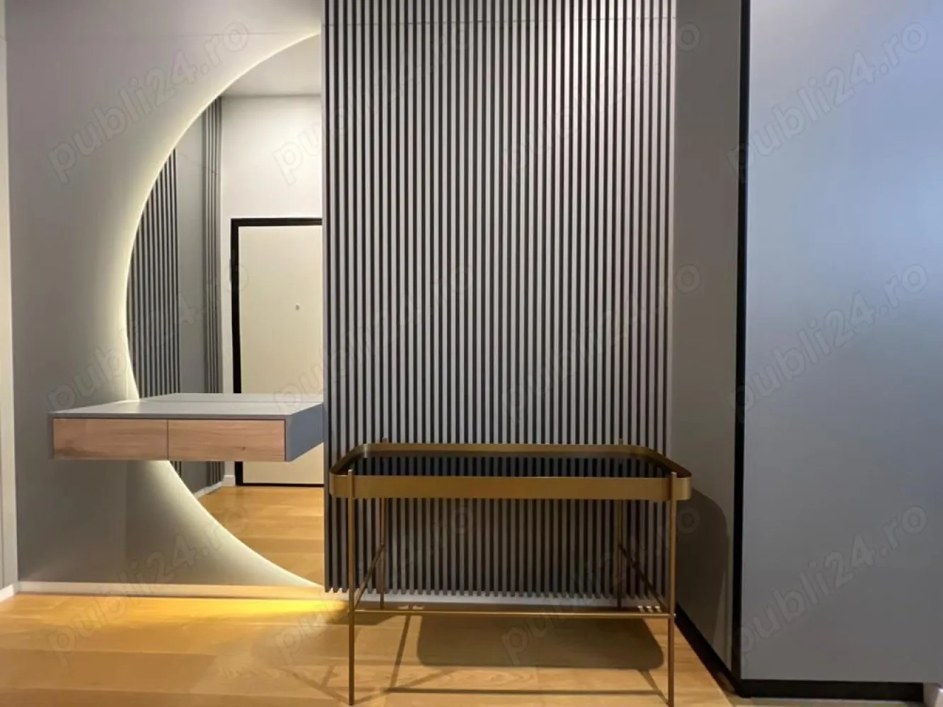 One Verdi Park 3 camere LUX - Apartament spatios si modern cu 3 camere, situat la etajul 8 al cladirii exclusiviste One Verdi Park. Cu o suprafata totala de 100,5 mp, acest apartament este ideal pentru cei care cauta confort si un stil de viata premium in inima Bucurestiului.

Detalii Apartament:

Suprafata totala construita: 100,5 mp
Dormitor principal: 18,2 mp - spatios si luminos, perfect pentru relaxare.
Dormitor secundar: 12,1 mp - ideal ca dormitor pentru oaspeti sau camera pentru copii.
Living Room: 27,3 mp - deschis, cu spatiu generos pentru petrecerea timpului in familie sau cu prietenii.
Bucatarie: 6,5 mp - complet utilata si moderna.
Bai: 2 bai (4,6 mp si 7,9 mp) - amenajate elegant si echipate cu obiecte sanitare de inalta calitate.
Hol: 5,2 mp
Balcon: 7,2 mp - oferind o vedere superba asupra orasului si spatiu pentru relaxare.

Pret nemobilat: 395.000 euro + tva

Pret loc parcare subsol -2 : 29.500 +tva

Pret mobilier: 35.000 +tva

Despre Cladire - One Verdi Park:

One Verdi Park este o cladire moderna, cu design arhitectural deosebit, oferind facilitati de top, printre care:

Securitate 24 7 si supraveghere video
Acces controlat si parcare subterana
Lifturi de ultima generatie
Spatii verzi si zone de relaxare
Sala de fitness si spa
Locuri de parcare disponibile

Localizare si Vecinatate:

Situat in zona Floreasca, One Verdi Park ofera acces rapid la tot ce inseamna confort urban:

Magazine si Supermarketuri: Carrefour, Mega Image, Lidl, in proximitate.
Restaurante si Cafenele: Zona ofera o varietate de optiuni culinare, de la restaurante elegante pana la cafenele si bistrouri moderne.
Parcuri si Zone Verzi: Parcul Verdi si Parcul Floreasca sunt la o distanta mica, oferind spatii pentru plimbari si activitati in aer liber.
Centru de Afaceri si Cladiri de Birouri: Zona Pipera si Floreasca Tower sunt aproape, ideale pentru cei care lucreaza in aceasta parte a orasului.
Transport Public: Statii de metrou si de autobuz usor accesibile, facilitand deplasarea rapida catre alte zone ale orasului.
Acest apartament reprezinta o oportunitate excelenta pentru cei care cauta un spatiu modern, bine compartimentat si situat intr-o zona de prestigiu a Bucurestiului.