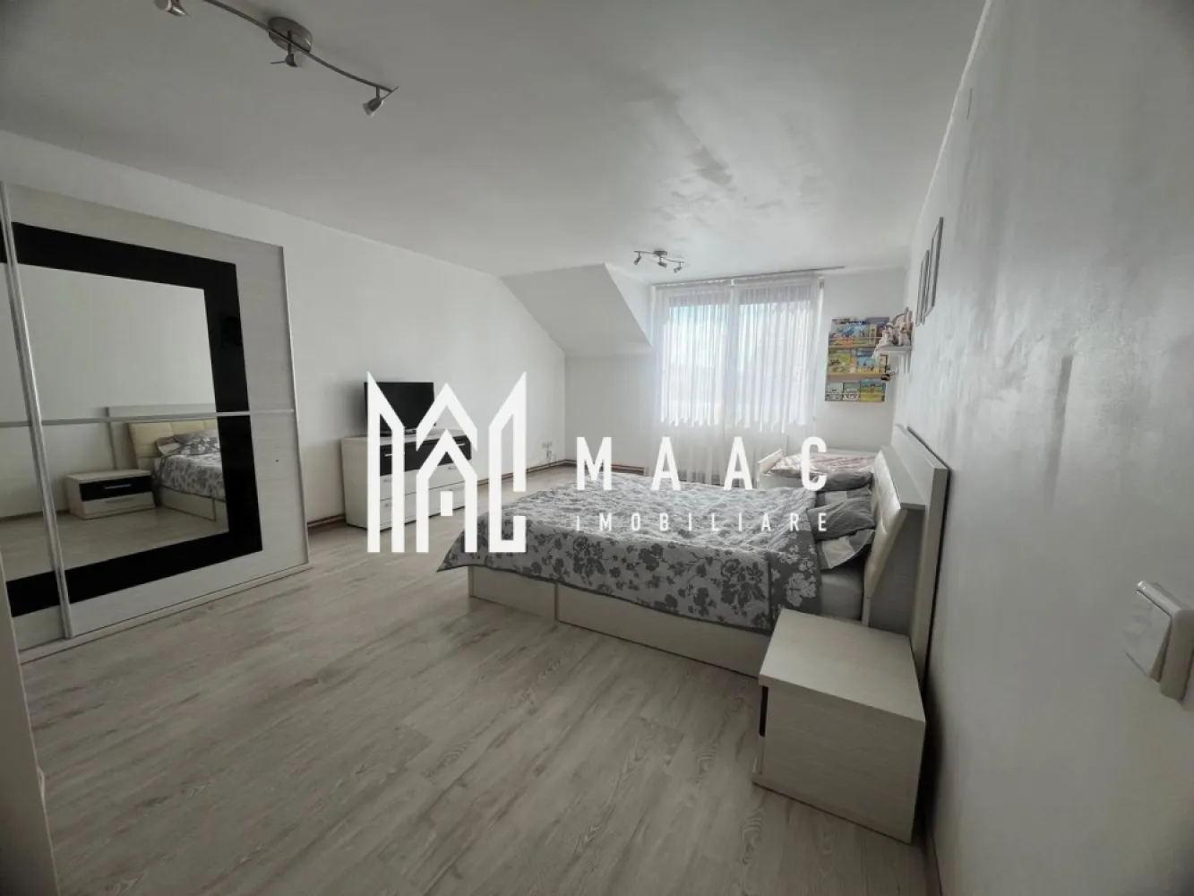 Apartament 2 camere | Decomandat | 97.5 mp | Terezian