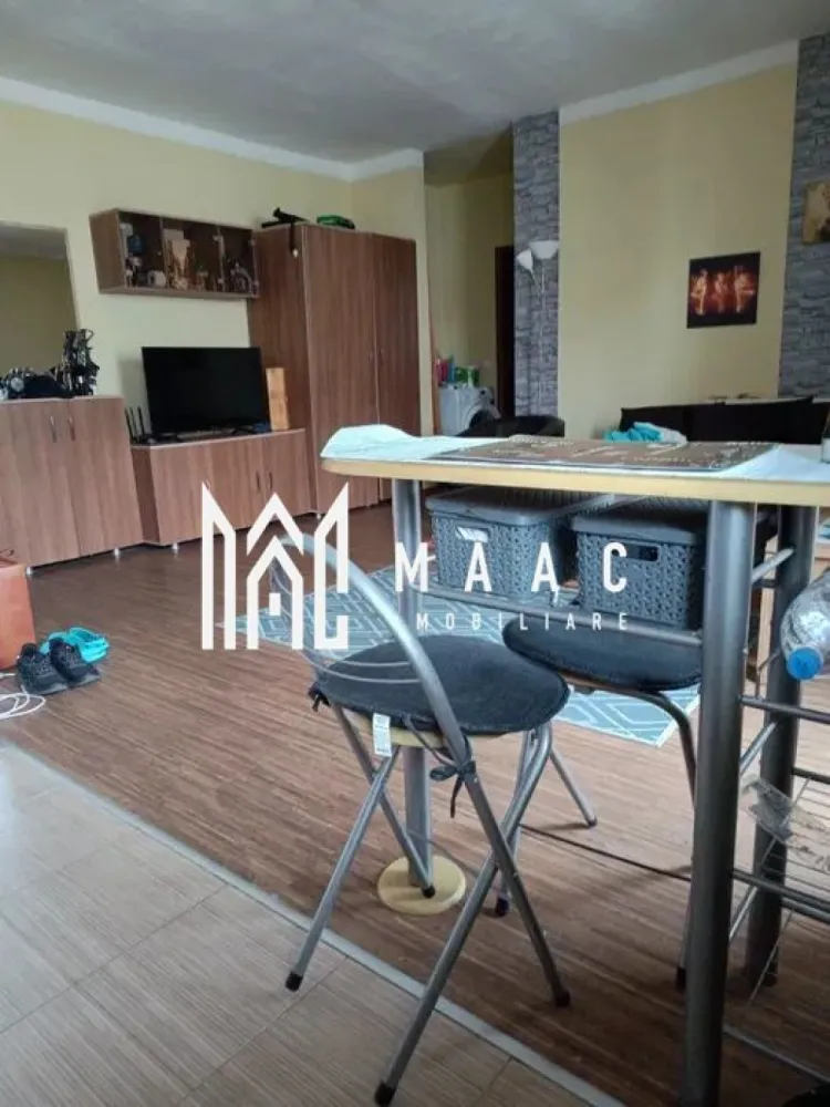 Apartament 2 camere | Balcon | 40 MPU | Doamna Stanca - MAAC Imobiliare va prezinta un apartament cu 2 camere semidecomandat, zona Doamna Stanca, lângă Shopping City. Acces facil la mijloace de transport în comun, școli, grădinițe, parcuri și alte puncte de interes. Detalii generale ale imobilului: Etaj 4 din 5, într-un bloc construit în anul 2015 Suprafață utilă de 40 mp Balcon de 4 mp Apartament luminos Compartimentare: Living open space cu bucătărie Dormitor matrimonial Baie spațioasă, dotată cu cadă și geam pentru aerisire Balcon Dotări și finisaje: Centrală termică proprie cu calorifere Ușă metalică la intrare Geamuri termopan Se vinde mobilat și utilat complet, exact ca în poze – pregătit pentru mutare imediată Potrivit pentru investiție cu randament bun datorită poziționării. Pentru mai multe detalii precizati telefonic ca ati vazut anuntul cu ID: CP2534775