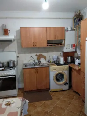 Casa, 3 dormitoare si living, de vînzare în Copou, an constr.2004