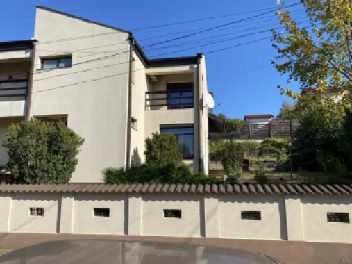 CASA/VILA DE VANZARE BUCIUM,CARTIER IC BRATIANU,235 MP UTILI,521MP TEREN