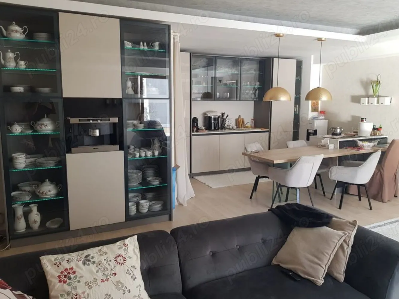 4 camere Bd Aviatorilor, Charles de Gaulle, Primaverii - Bd Aviatorilor, stradal, cladire retrasa, apartament cu 4 camere, etaj 23, suprafata 130mp, an constructie 2021, finisaje premium, centrala termica, loc de parcare