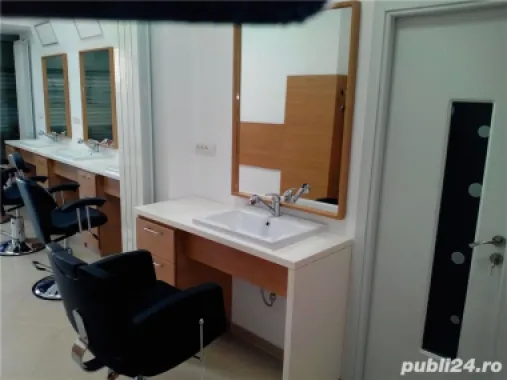 Vanzare spatiu comercial