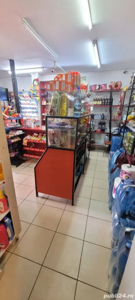 Spațiu comercial - Apartament 2 camere Berceni- Apărătorii Patriei - Vând apartament 2 camere transformat în spațiu comercial cu intrare separată cu autorizare de construcție aprobată.
Spațiul este pretabil pentru notariat, birou contabilitate, avocatură, salon înfrumusețare, cabinet veterinar, cabinet medical, stomotologic etc.
Bloc anvelopat recent (2022), uși, termopane noi.
Mai multe detalii telefonic.
