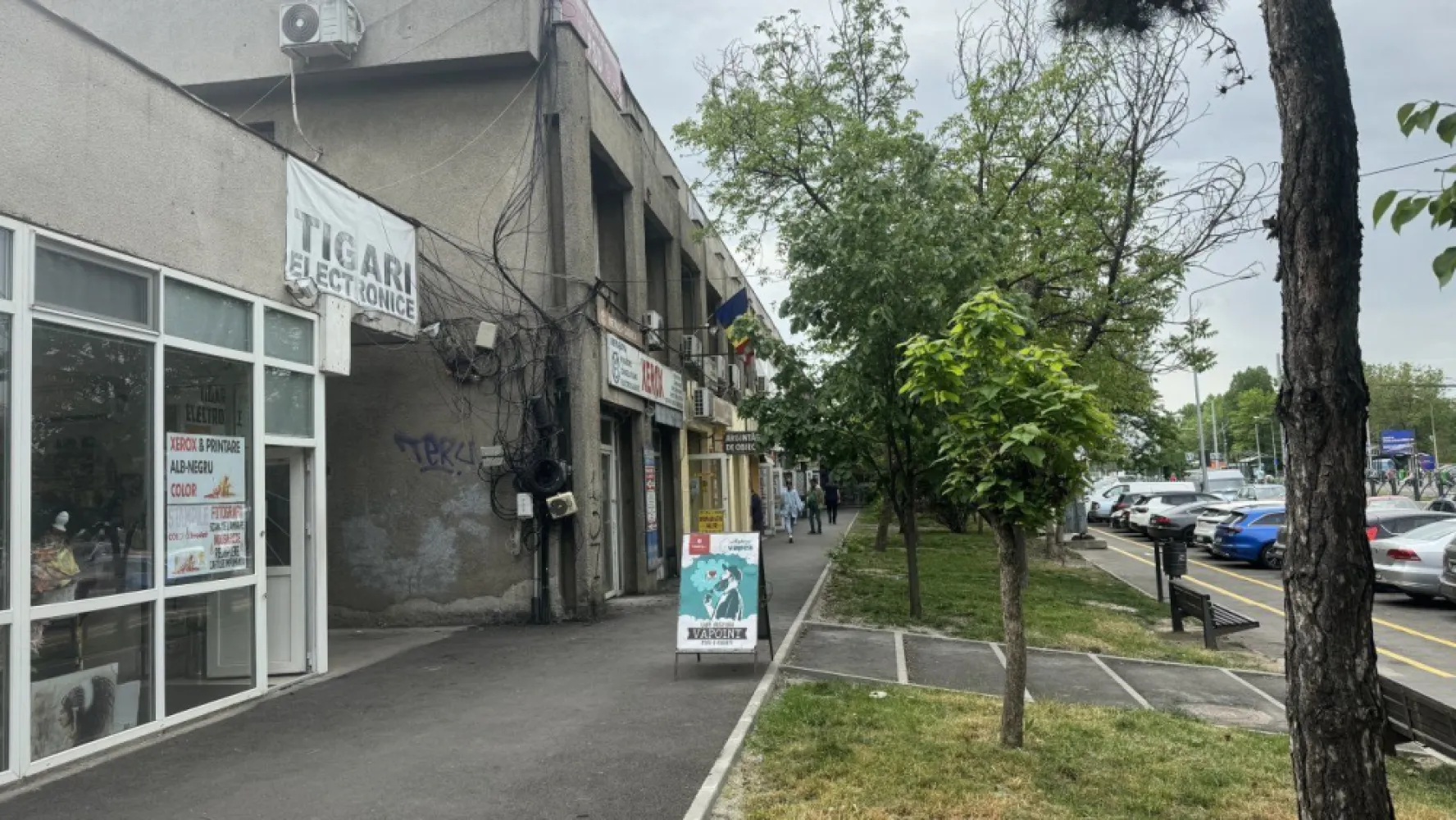 Piata Drumul Tabere - Proprietar - Proprietar vand spatiu comercial stradal in Piata Drumul Taberei.
Spatiul este in prezent inchiriat
