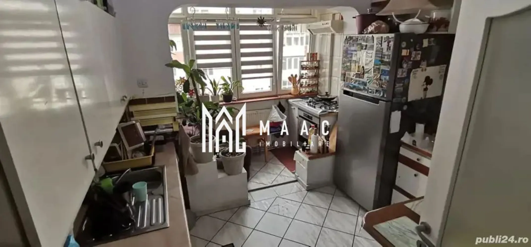 Apartament 3 camere I Decomandat I Zona Vasile Aaron
