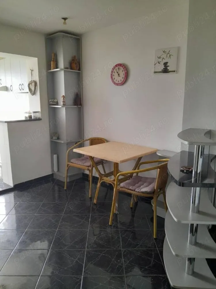 Proprietar vand apartament 4 camere Morarilor - Pantelimon - Apartament 4 camere , etaj 10 14 ,decomandat, 3 balcoane, 2 grupuri sanitare, bucatarie mare.

Bloc linistit, vedere la parc, 10min merou, mall in apropiere.