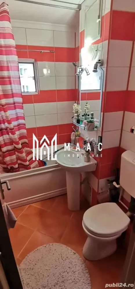 Apartament 3 camere I Decomandat I Zona Vasile Aaron