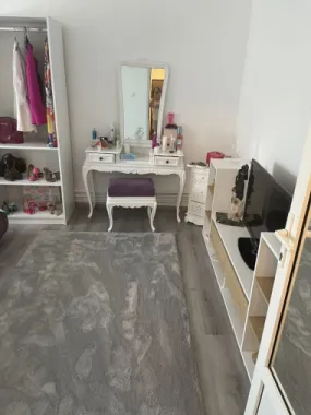 Vand apartament 4 camere