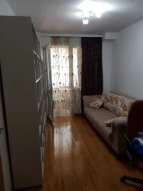 Proprietar vând apartament de 4 camere, zona Colentina - Fundeni