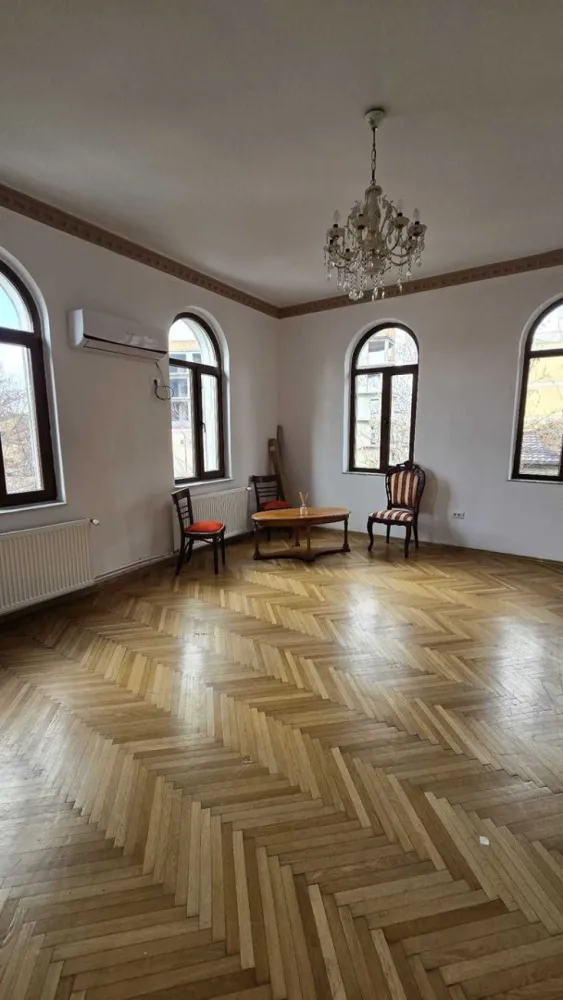 Apartament 4 camere Ferdinand Pache Protopopescu - Pache,Școală Iancului,apartament 4 camere,120 mp utili,2/2+pod,camere înalte,centrala proprie,singur pe nivel.