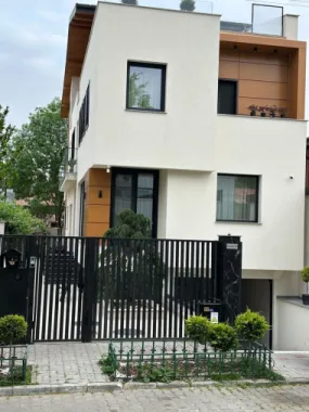 Vila Noua 2023 de Lux Damaroaia Str Duetului nr 26