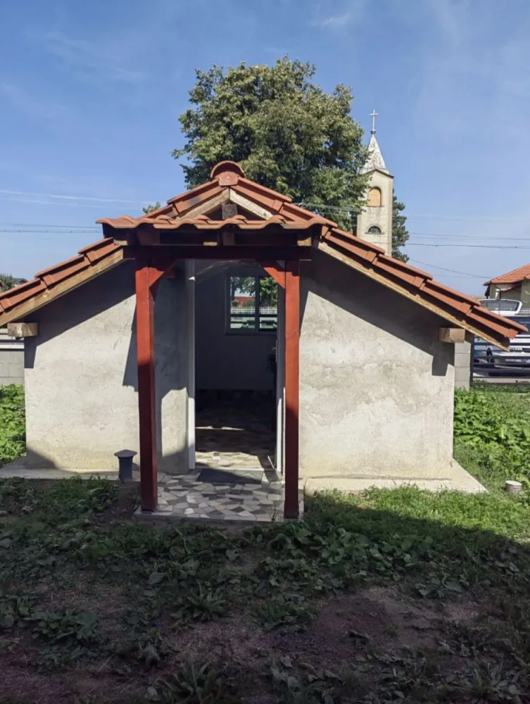 Casa de vanzare in Dorolot - Casa de vânzare în Dorolț, construit in anul 2015, îngrădit, 1000 mp, 4 camere, 2 bai, living , garaj cu capacitate de 6 mașini, beci +anexă , teresa. Va rog să sunați, nu răspund la mesaje.