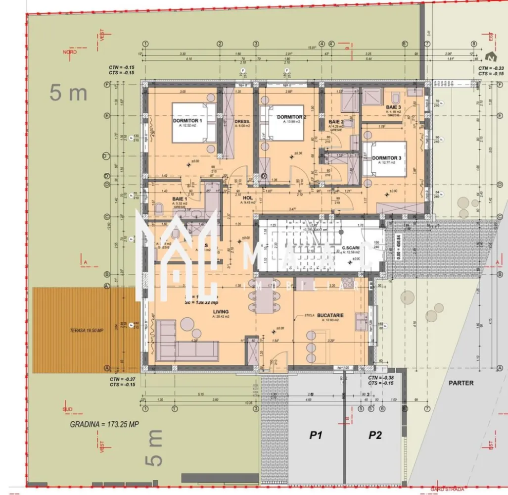 Apartament 4 camere I Curte 200 mp I 4 băi I Predare la cheie I Comision ZERO - MAAC Imobiliare vă propune spre vânzare un apartament exclusivist cu 4 camere, situat la parterul unui imobil boutique cu doar 4 unități locative, amplasat în Cartierul Arhitecților – una dintre cele mai dinamice și apreciate zone rezidențiale din proximitatea Sibiului.

Proprietatea se remarcă prin spațiul generos, compartimentarea modernă și curtea privată de aproximativ 200 mp, ideală pentru relaxare, amenajarea unei grădini sau pentru petrecerea timpului liber în aer liber. Apartamentul beneficiază și de o terasă acoperită de 18,5 mp.

Comision 0 pentru cumpărător.

Detalii apartament
Suprafață utilă: 114,40 mp
Curte proprie: aproximativ 200 mp
Terasă acoperită: 18,5 mp
4 camere: living + 3 dormitoare
4 băi în total
Fiecare dormitor dispune de baie proprie
Living spațios cu bucătărie open-space
Intrare separată pentru un plus de intimitate
2 locuri de parcare incluse
Apartamentul se predă la cheie, cu finisaje premium și materiale de calitate superioară.
Predare imediata

Dotări și facilități ale imobilului
Incălzire în pardoseală
Centrală termică în condensare Bosch
Geamuri termopan cu 3 garnituri pentru izolare termică și fonică superioară
Izolație exterioară cu vată bazaltică de 10 cm
Sistem de supraveghere video 24/7
Balustrade din sticlă securizată
Balcoane și terase hidroizolate
Iluminat exterior ambiental

Apartamentul este situat într-o zonă rezidențială liniștită, aflată în plină dezvoltare, cu acces rapid către Sibiu. Cartierul Arhitecților este preferat de familii datorită comunității moderne, infrastructurii în dezvoltare și proximității față de oraș.

Această proprietate reprezintă o alegere ideală pentru familiile care își doresc un apartament spațios, modern, cu curte proprie și standarde ridicate de construcție.

Pentru mai multe informații sau pentru programarea unei vizionări, vă rugăm să ne contactați și să menționați ID-ul proprietății: CP2526809.