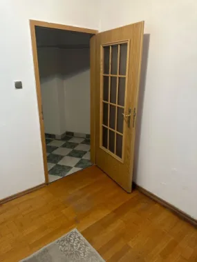 BRASADAS vinde ap cu 4 cam RENOVAT, 106mp, etaj 1 în zona SOARELUI.