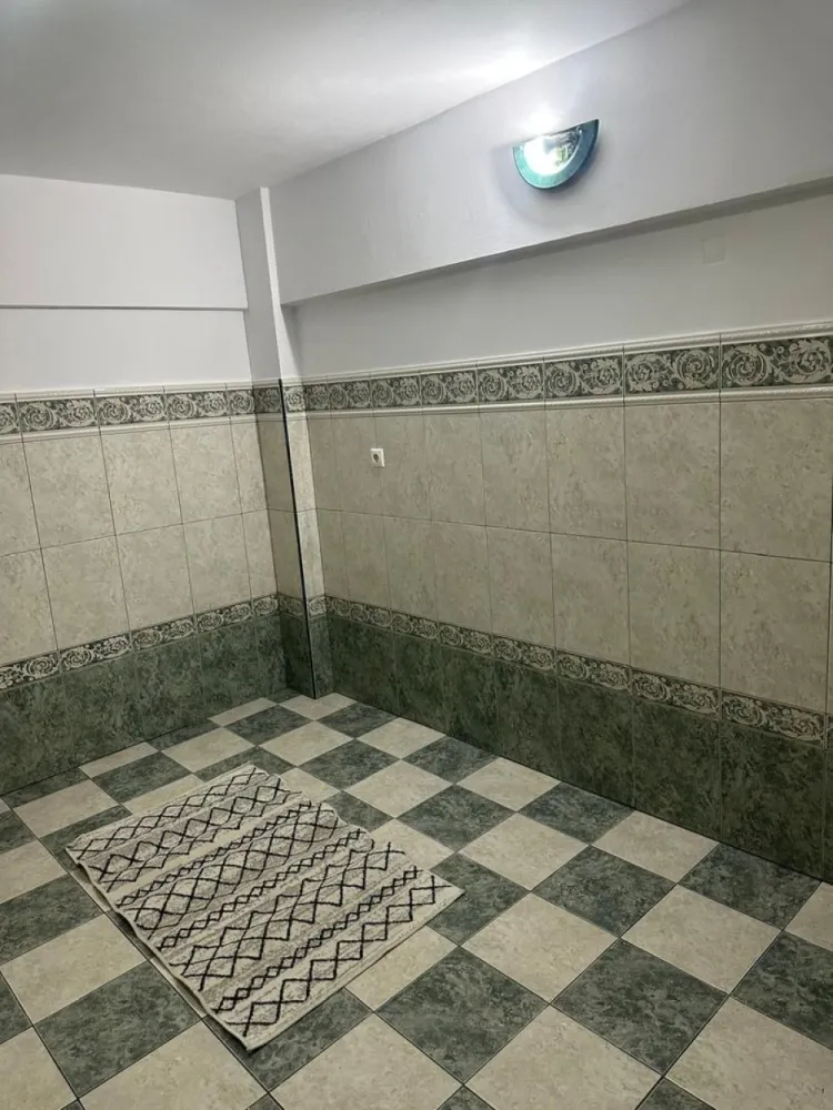 BRASADAS vinde ap cu 4 cam RENOVAT, 106mp, etaj 1 în zona SOARELUI.