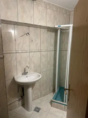BRASADAS vinde ap cu 4 cam RENOVAT, 106mp, etaj 1 în zona SOARELUI.