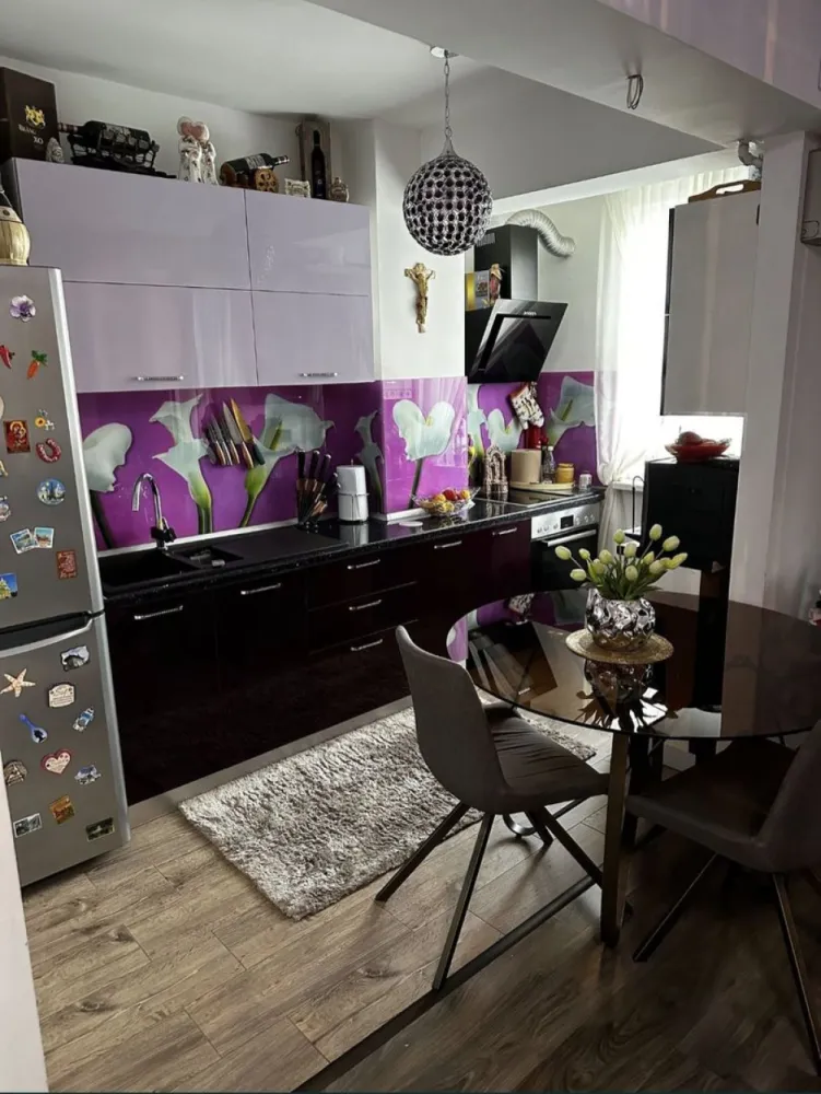 Apart 2 camere, bloc niu, cartier Tomis plus - Se vinde apartament cu 2 camere mobilat,aer condiționat,rulouri ext.electrice,bloc nou in cartier Tomis plus,loc de parcare inclus relații la tel 0769984204