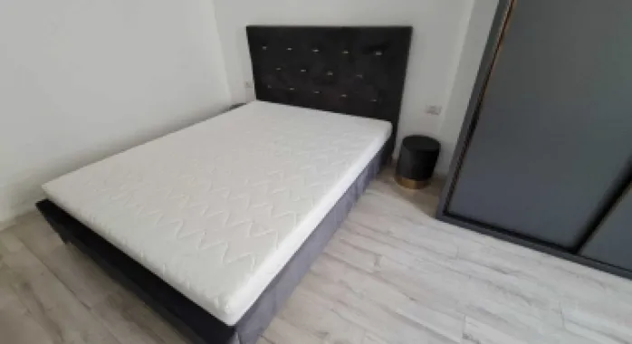 Vand apartament 2 camere