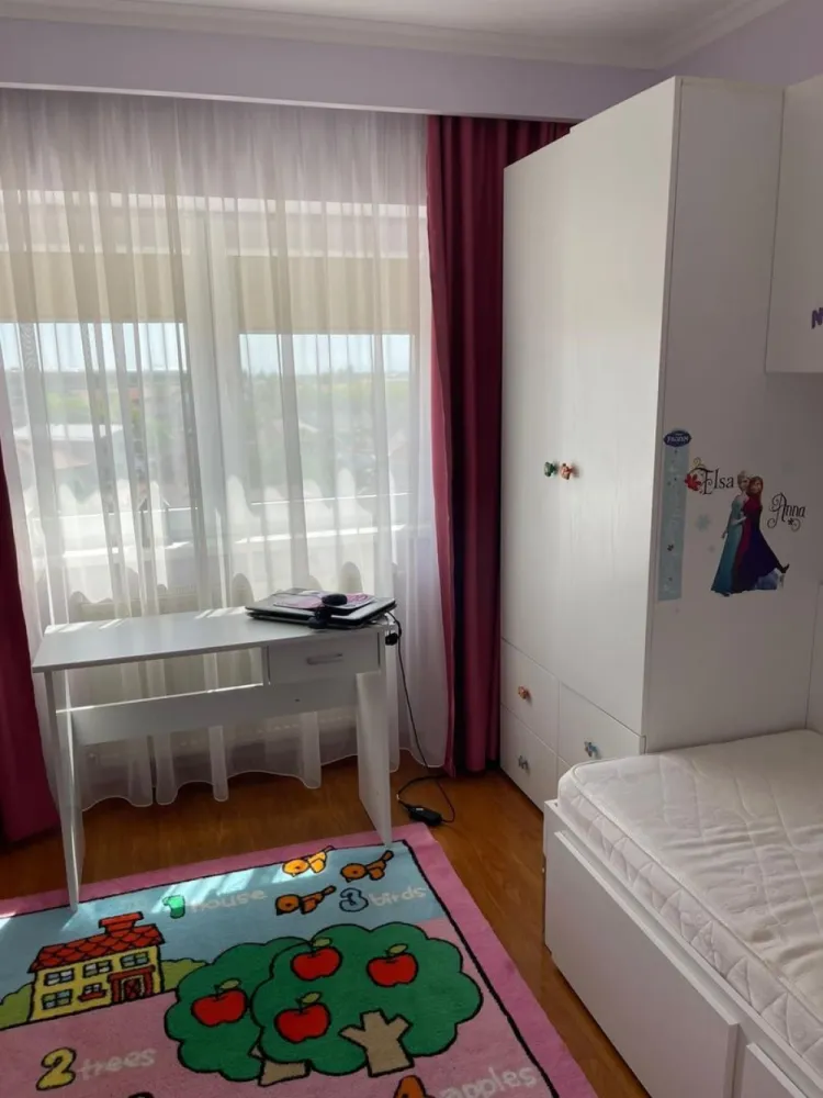BRASADAS vinde ap 4 cam etajul 4/8 pe Blaga. - Agenția imobiliara BRASADAS vinde apartament cu patru camere situat la etajul 4/8 pe Blaga.
Www.brasadas.com.