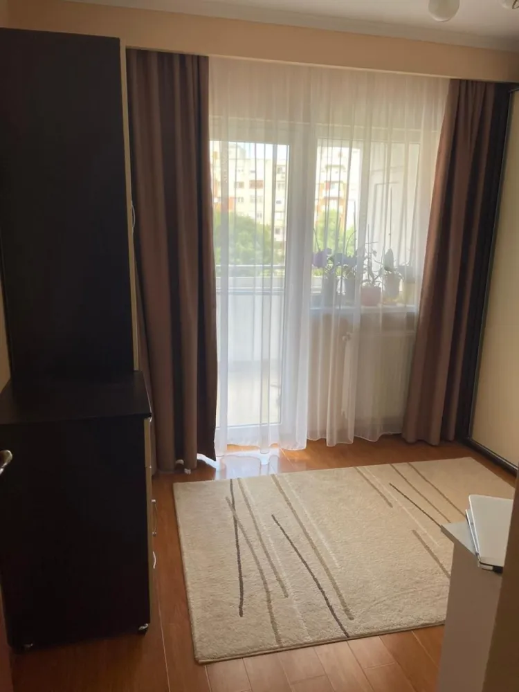 BRASADAS vinde ap 4 cam etajul 4/8 pe Blaga. - Agenția imobiliara BRASADAS vinde apartament cu patru camere situat la etajul 4/8 pe Blaga.
Www.brasadas.com.