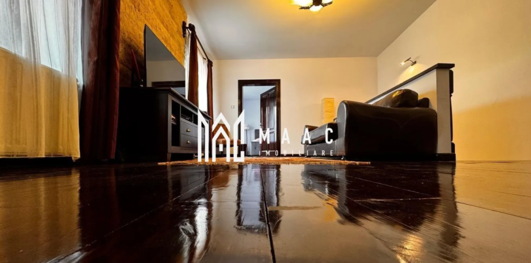 Apartament 3 camere I 90 mpu I 2 Nivele I Zona centrala