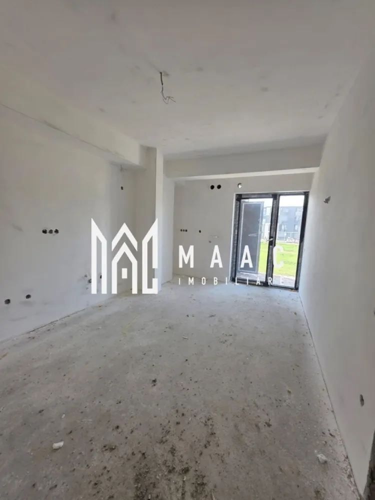 Apartament 3 Camere I Doamna Stanca I La Cheie - MAAC Imobiliare vă invită să descoperiți un apartament situat într-un Ansamblu Rezidențial din Selimbar - Doamna Stanca. 

Acest Ansamblu este realizat dupa cele mai moderne principii arhitecturale. 

Termen de Predare: Februarie 2026 

Prin intermediul MAAC Imobiliare, aveți posibilitatea de a deveni proprietarul acestui apartament modern. Profitați de oportunitatea de a investi într-un cămin care vă definește stilul de viață.

Ansamblul dispune de mai multe tipuri de apartamente, la etaje diferite (parter/ etaje 1-6), suprafete diferite, compartimentate optim.

Posibilitatea alegerii etajului!

Locuintele cu 2 si 3 camere au in componenta un living cu bucatarie open space, 1 dormitor sau 2 dormitoare, hol de acces, baie cu geam de aerisire, balcon cu nisa de depozitare. Incalzire in pardoseala. Centrala proprie.

Pret predare la alb : 95.000 euro + TVA 
Pret predare la cheie: 100.000 + TVA

Pentru mai multe detalii și vizionări, vă rugăm să specificați ID-ul: CP2524440