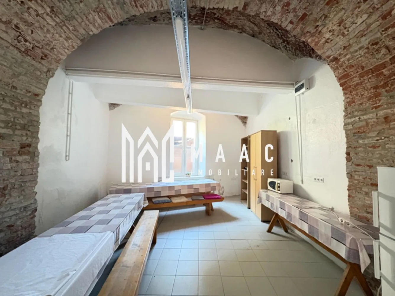 Proprietate ultracentrală cu potențial mixt – 1285 mp, acces dublu