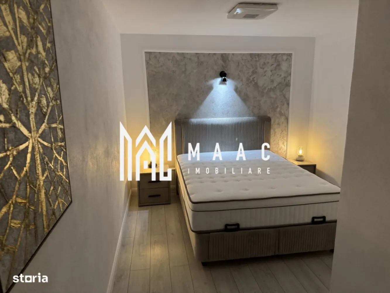 Casă 2 camere-curte și terasă | Zona Parcul Sub Arini - MAAC Imobiliare vă propune spre închiriere o proprietate cochetă, recent renovată și mobilată complet, ideală pentru 1–2 persoane. Casa este situată într-una dintre cele mai frumoase și verzi zone ale orașului – Parcul Sub Arini, oferind liniște și confort la doar câteva minute de centrul Sibiului.

 Detalii proprietate:
Suprafață utilă: 55 mp
Compartimentare: 2 camere – dormitor spațios, living cu zonă de dining
Bucătărie complet utilată
Baie modernă 
Dressing separat

 Spații exterioare:
Curte privată de ~35 mp, delimitată de vegetație și arbori pentru intimitate
Terasă de 15 mp dotată cu încălzitor
Acces printr-o curte comună și o mini-grădină la intrare

 Locuință luminoasă, modern amenajată, cu un cadru confortabil și primitor
 Ideală pentru 1–2 persoane (fără animale de companie)
 Locație excelentă – aproape de parc, zone de recreere, mijloace de transport și centrul orașului

📞 Contactează echipa MAAC Imobiliare pentru mai multe detalii sau pentru a programa o vizionare, menționează CP2681477!