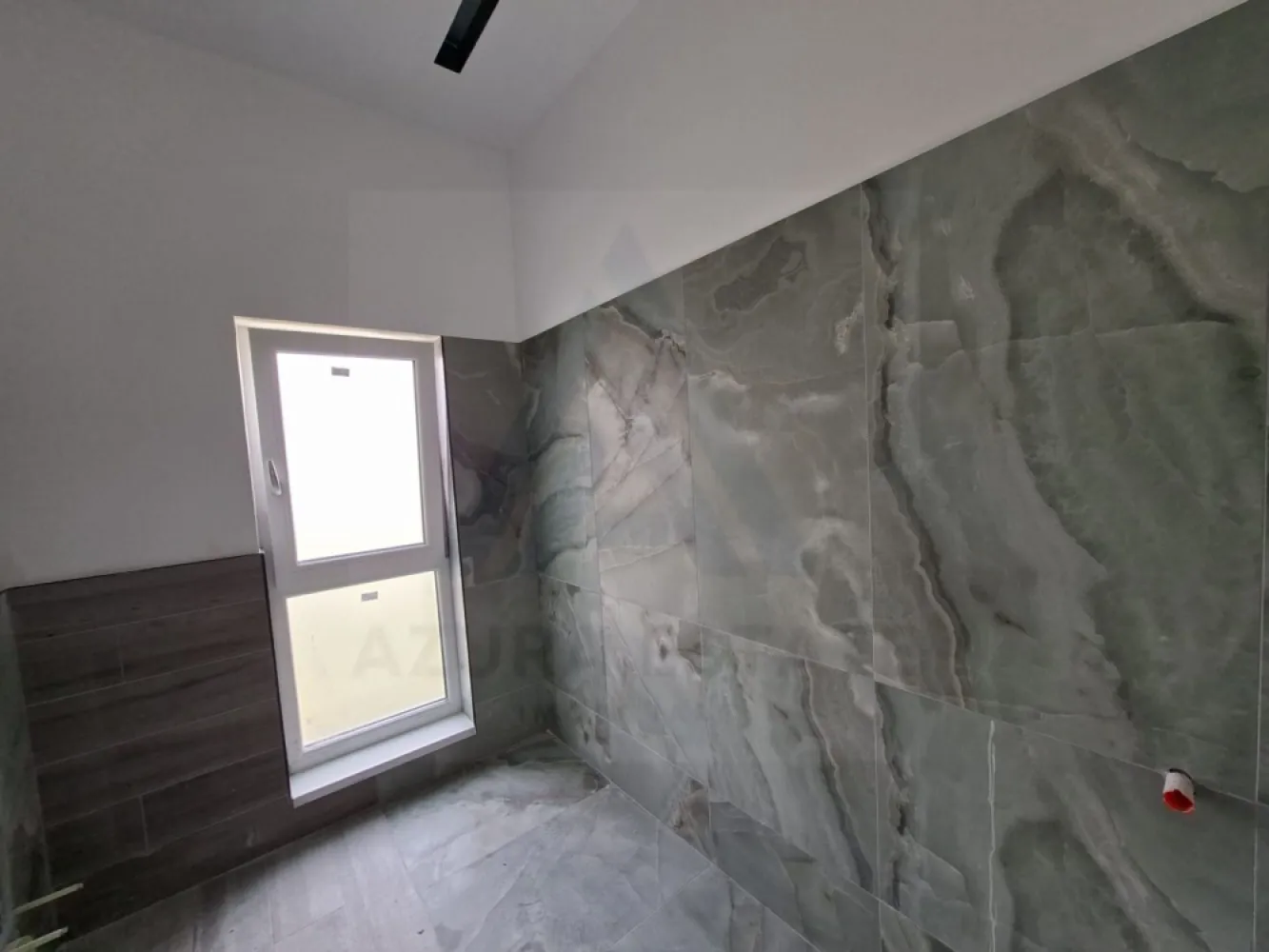 Casa premium cu teren 815 mp terasa balcon si garaj zona Selimbar