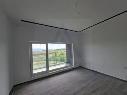 Casă moderna premium 195 mp utili cu garaj și teren 815 mp în Selimbar