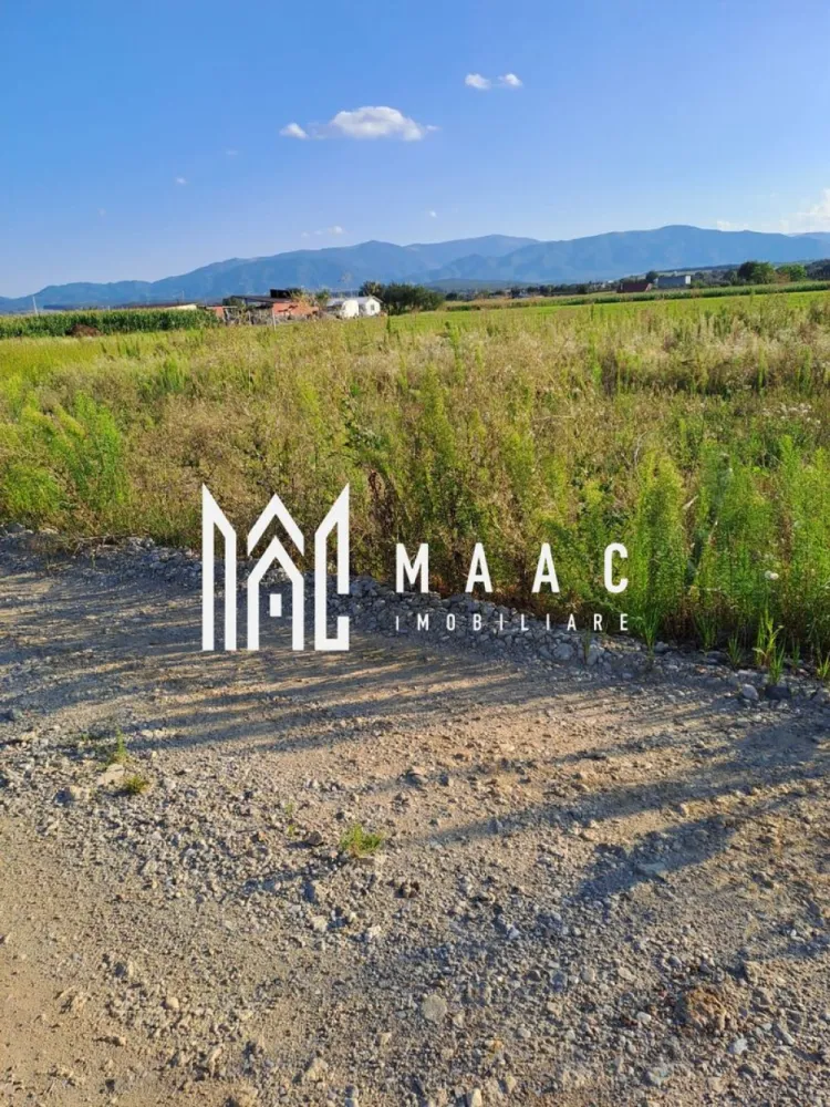 Teren extravilan cu PUZ I 500 mp I Șelimbăr -Bungard I Acces privat - MAAC Imobiliare propune spre vânzare o parcelă de teren extravilan cu suprafața de 500 mp + cotă parte drum Șelimbăr-Bungard ,după pod

Situat într-o zonă cu potențial de dezvoltare, acest teren extravilan este ideal pentru construcția unei anexe agricole sau amenajarea unei grădini personale.

Suprafață totală: 500 mp + cotă parte din drumul de acces

Front stradal: 21 m

Localizare: Șelimbăr, la doar 200 m de drumul principal

Acces: pe drum privat, zonă liniștită și ușor accesibilă

Destinație: anexă agricolă, grădină personală, investiție

Plan parcelar PUZ : în curs de realizare de către Primăria Șelimbăr

Utilități: la aproximativ 200 m distanță

Vecinătăți: peste 50 de parcele, unele deja construite

Acces, puncte de interes:
3 minute de Primăria Șelimbăr

7 minute de Mall (Shopping City Sibiu)

O alegere excelentă pentru cei care caută liniște, spațiu și potențial pe termen lung.

Pentru mai multe informații specificați că ați văzut anunțul cu ID: CP2503949.