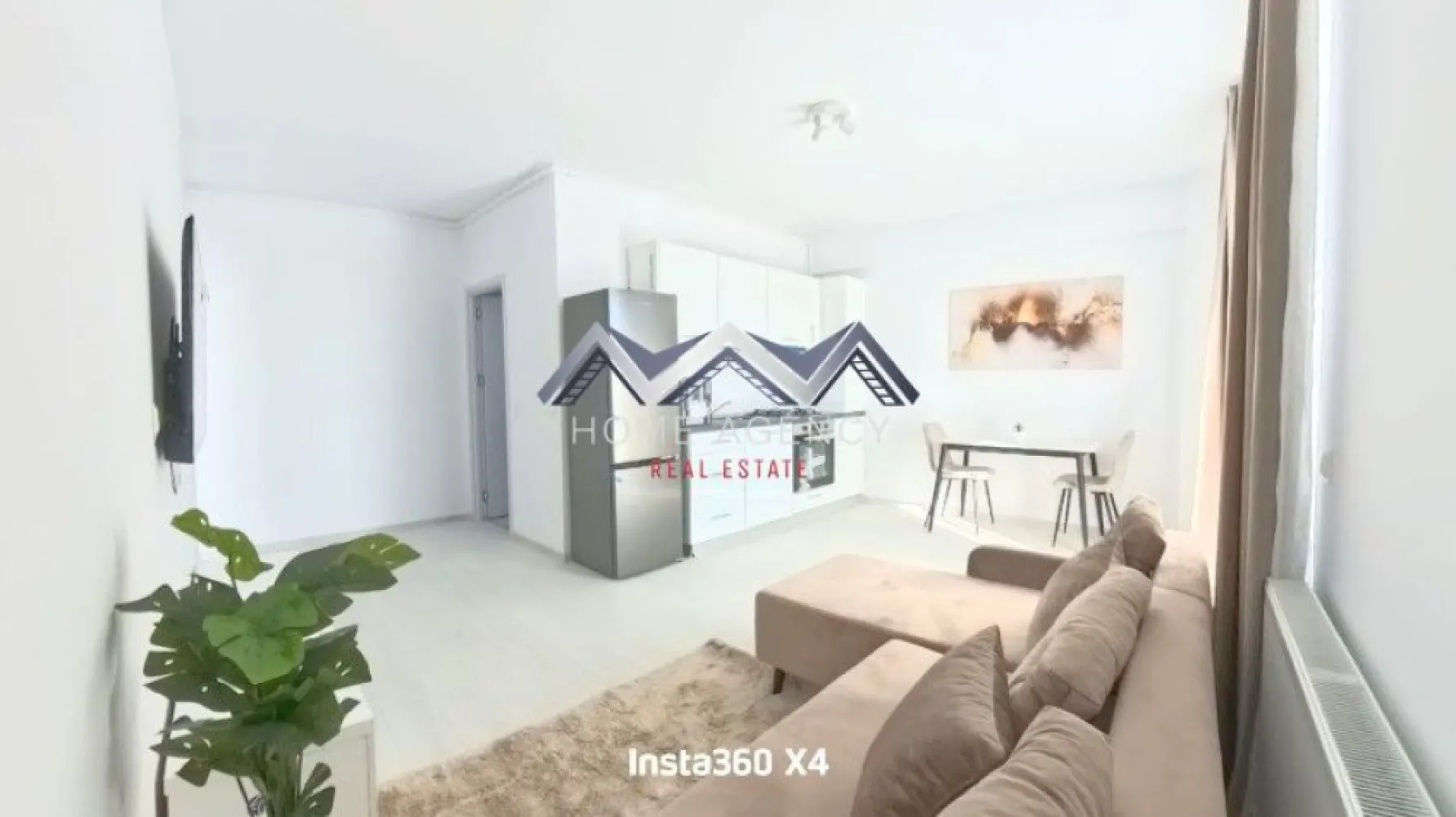 Apartament nou, mobilat, utilat, parcare si TVA incluse, comision 0 - Dacă visezi la propriul tău loc, unde confortul și liniștea se îmbină perfect, acest apartament este alegerea potrivită. Gata de mutare, complet mobilat și utilat cu piese moderne și electrocasnice noi, apartamentul îți oferă șansa unui nou început fără griji sau costuri suplimentare.

Locuința are o suprafață utilă de 46 mp, completată de un balcon generos de 4.8 mp – perfect pentru momente de relaxare. Orientarea spre Sud aduce lumină naturală pe tot parcursul zilei, iar compartimentarea inteligentă oferă un hol spațios, ușor de transformat într-o zonă suplimentară de depozitare.

Apartamentul se află la etajul 2 al unui bloc nou, cu regim redus de înălțime (P+3R), parte a unui ansamblu rezidențial modern și aerisit. Se predă complet mobilat și utilat, cu finisaje atent alese, design contemporan și un ambient plăcut, pregătit să te primească exact așa cum este. Prețul include TVA, un loc de parcare propriu și comision 0%, achiziția făcându-se direct de la dezvoltator.

Pentru cei care își doresc să-și personalizeze locuința de la zero, apartamentul este disponibil și în varianta nemobilată, la parter, la un preț avantajos.

Complexul rezidențial oferă un mediu sigur, civilizat și liniștit, cu acces controlat prin barieră și zone verzi amenajate. Este o alegere ideală pentru familii tinere, profesioniști activi sau investitori care caută un apartament complet echipat și ușor de închiriat, într-o zonă în plină dezvoltare.

Localizarea este excelentă – în centrul orașului Otopeni, cu stația Linia Albastră chiar la intrarea în complex. În imediata apropiere se află Mega Image (non-stop), Lidl, Penny, iar în curs de dezvoltare sunt noua galerie Kaufland și TM Shops. Accesul către DN1, Centura Bucureștiului, Aeroportul Henri Coandă și zona Pipera este rapid și facil.

Un alt avantaj este sprijinul complet pe care îl oferim cumpărătorilor. Beneficiezi de consultanță gratuită din partea echipei noastre, care te va ghida pas cu pas de la alegerea locuinței până la semnarea contractului, precum și de brokeraj financiar gratuit, pentru a obține cea mai avantajoasă soluție de creditare dacă ai nevoie.

Acest apartament reprezintă un echilibru perfect între confort, utilitate și poziționare excelentă – o locuință modernă, luminoasă și practică, cu un preț corect și toate beneficiile incluse.

📞 Sună acum pentru detalii și vizionare!
Te așteptăm să descoperi un loc care te va face să spui, din prima clipă: „Acasă e aici.”