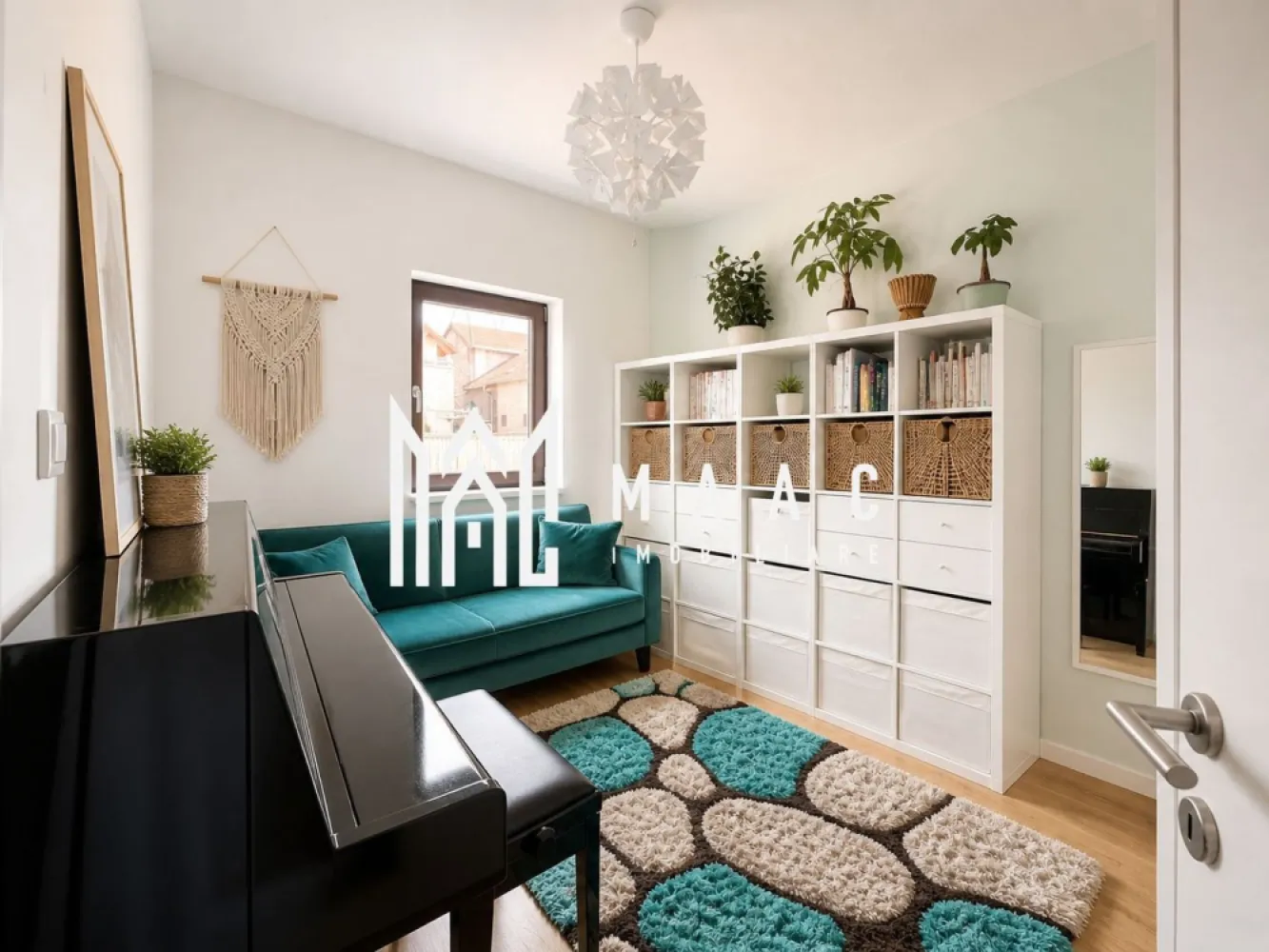 Casă individuală | 4 Camere | 124 MPU | Cristian - MAAC Imobiliare vă propune spre vânzare o casă individuală modernă, construcție nouă, situată în localitatea Cristian, pe o stradă apreciată, într-o zonă în plină dezvoltare, predominant formată din locuințe noi.

Imobilul dispune de o suprafață utilă de 124 mp și este amplasat pe un teren de 280 mp, oferind un echilibru ideal între confortul interior și spațiul exterior. Locuința este gândită pentru a răspunde celor mai exigente cerințe, fiind complet echipată și pregătită pentru mutare imediată.

Casa se remarcă prin finisaje și dotări de calitate superioară: bucătăria este complet mobilată și utilată, conform prezentării, iar băile sunt amenajate modern și funcțional. Confortul termic este asigurat de centrala termică Viessmann și sistemul de încălzire în pardoseală pe ambele niveluri, oferind eficiență și distribuție uniformă a căldurii.

La nivel de dotări tehnice, proprietatea beneficiază de tâmplărie Salamander cu geam termopan de 40 mm, contribuind la o bună izolație termică și fonică, precum și de rulouri exterioare din aluminiu, pentru un plus de confort și siguranță.

Localitatea Cristian reprezintă o alegere tot mai populară pentru cei care își doresc liniște, aer curat și un stil de viață relaxat, fără a renunța la avantajele orașului. Amplasarea la doar câteva minute de Sibiu oferă acces rapid către toate punctele de interes, fiind ideală atât pentru locuire permanentă, cât și ca investiție pe termen lung.

Proprietatea se evidențiază prin poziționare, calitatea construcției și nivelul dotărilor, fiind o oportunitate excelentă pentru o familie care caută confort și accesibilitate într-un cadru modern.

Pentru mai multe detalii și vizionări, vă rugăm să menționați ID : CP3069223