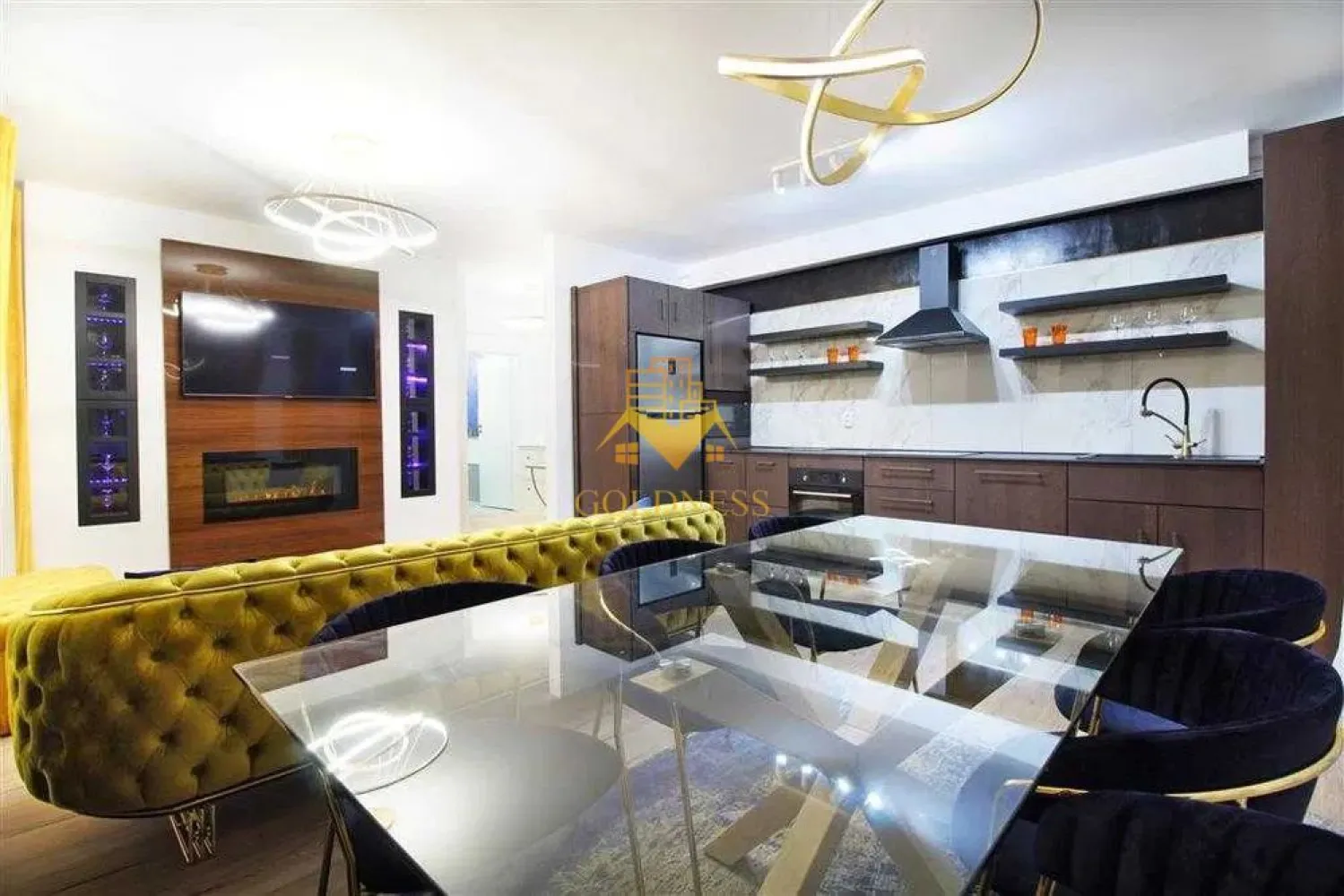 2 camere, Premium, terasa 25 mp, garaj, Zona Centrala, Bosch, NTT Data - GOLDNESS Imobiliare vă propune spre închiriere un apartament cu 2 camere complet mobilat și utilat, la etajul 5 într-un imobil de 6 etaje, în Zona Centrala .
Dispune de loc de parcare subterana inclusa in pret!
Se află în apropierea stațiilor de transport în comun, magazine, restaurante, spații verzi, farmacii, etc. 

Apartamentul este compartimentat astfel:
 - dormitor cu pat matrimonial, dressing, noptiere
 - living cu bucatarie open space complet utilată și mobilată, canapea extensibilă, loc de servit masa 
 - baie cu cabina de dus, calorifer port prosop și dulap pentru depozitare.
 - terasa de 25 mp.

Imobilul este dotat cu toate cele necesare- centrală proprie, frigider, aragaz, hotă, mașină de spălat haine, etc. 

Dacă sunteți interesați de acest apartament și doriți să îl vizionați, dar și pentru alte oferte nu ezitați să ne contactați telefonic sau prin e-mail. Vă stăm la dispoziție!

Pentru intermediere se percepe un comision de 50% din prețul chiriei!