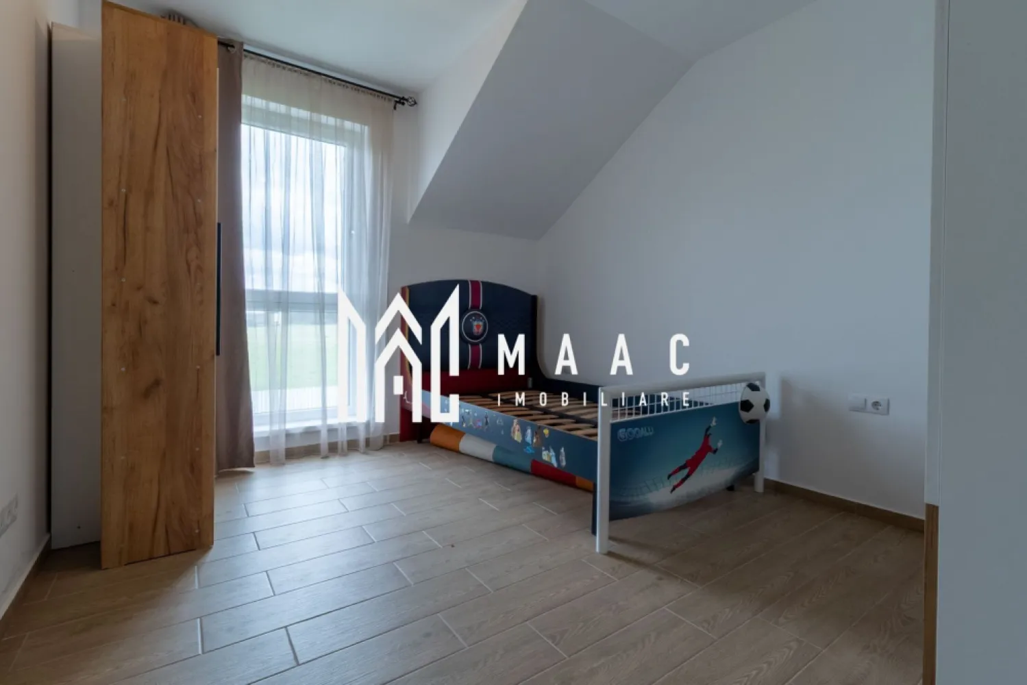 Casa 4 camere | 90 mpu | curte 265 mpu | 2 Parcari | 2 Bai