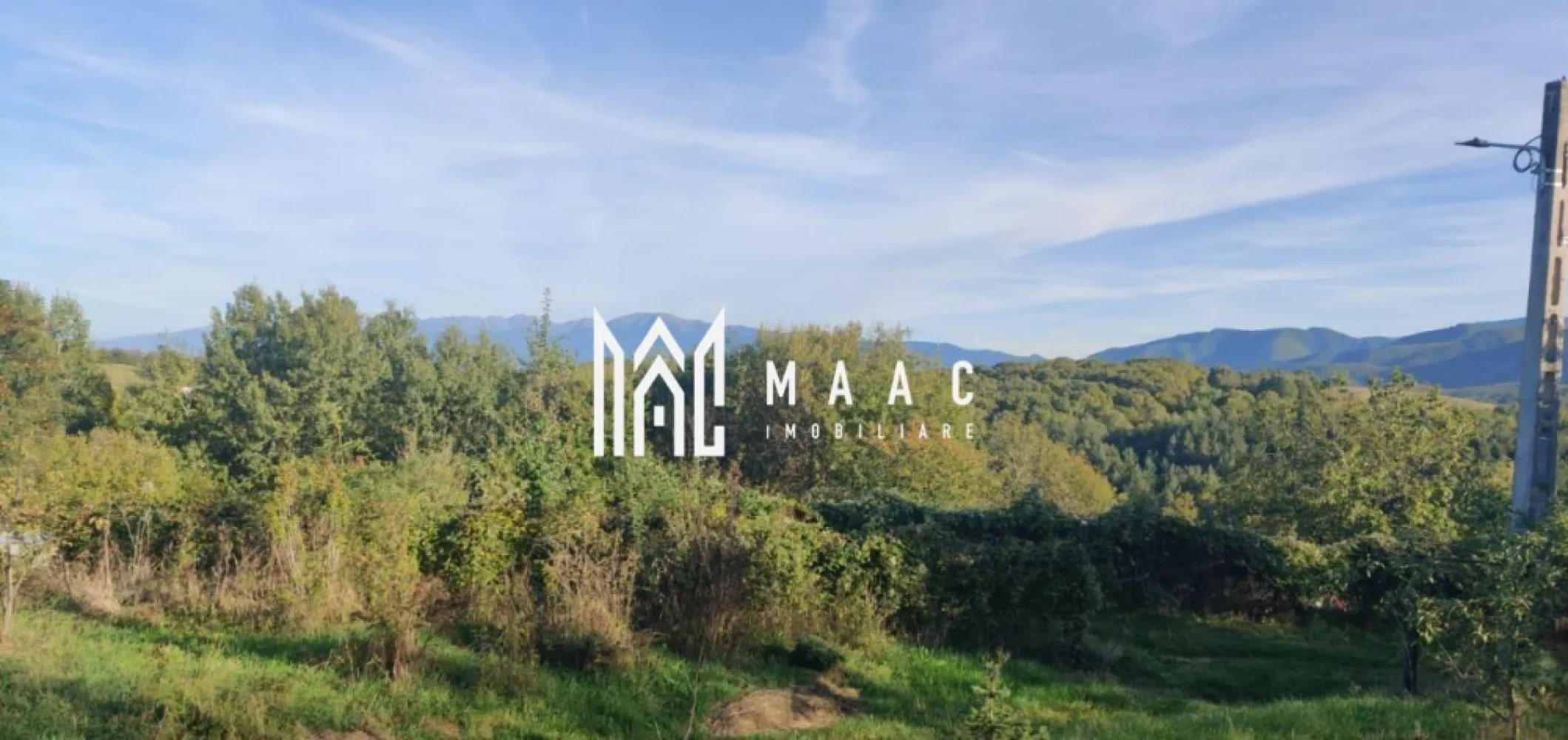 Teren Cisnadioara | Intravilan | 1.970 Mp - MAAC Imobiliare vă oferă spre vânzare un teren într-o zonă liniștită și frumoasă din Cisnădioara, cu o priveliște spectaculoasă asupra Munților Făgăraș și a cetății din localitate. Terenul are următoarele caracteristici:

PUG: Intravilan

 Posibilitatea de a construi D+P+M (demisol, parter, mansardă)

Utilități: Curent electric, gaz, apă (fântână cu apă; în prezent se lucrează la tragerea conductelor de apă)

 Terenul este împărțit în două parcele de 1200 mp și 770 mp. 

Pentru mai multe detalii sau pentru a programa o vizionare, vă rugăm să ne contactați, specificand ID:CP2461433
