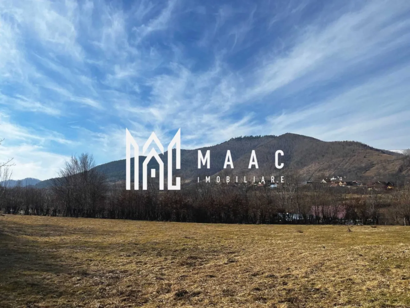 Teren | Intravilan I 2300 MP I Utilitati | Rasinari - MAAC Imobiliare vă propune spre vânzare un teren intravilan situat în zona Rășinari, într-un cadru natural deosebit, înconjurat de livezi cu pomi fructiferi și cu o priveliște panoramică superbă către munți. Proprietatea este ideală atât pentru investiție, cât și pentru dezvoltarea unei case de vacanță sau a unui proiect turistic într-una dintre cele mai apreciate zone din apropierea Sibiului.

Terenul beneficiază de o deschidere generoasă de 68 ml și este amplasat într-o zonă liniștită, cu aer curat și acces facil către principalele puncte de interes din împrejurimi. Proprietatea dispune de PUZ aprobat, este intabulată și permite construcție cu regim de înălțime P+1+M, oferind multiple posibilități de dezvoltare pentru proiecte rezidențiale sau turistice.

Poziționarea avantajoasă permite acces rapid către municipiul Sibiu, terenul aflându-se la aproximativ 20 de minute cu mașina de centrul orașului și la 25 de minute de Stațiunea Păltiniș, una dintre cele mai căutate destinații montane din județ.

Utilitățile sunt în apropiere, stâlpul de curent fiind amplasat la marginea parcelei, iar gazul, apa și canalizarea se află la aproximativ 100 de metri, facilitând racordarea și dezvoltarea viitorului proiect.

Proprietatea este pretabilă pentru:
-Casă de vacanță
-Cabana
-Căsuțe tip A-frame
-Investiție turistică sau rezidențială

Datorită amplasării excelente, cadrului natural spectaculos și potențialului ridicat de dezvoltare, acest teren reprezintă o oportunitate foarte bună pentru investiții în zona Rășinari.

Pentru mai multe detalii sau programarea unei vizionări, vă rugăm să menționați telefonic că ați văzut anunțul cu CP2432293.