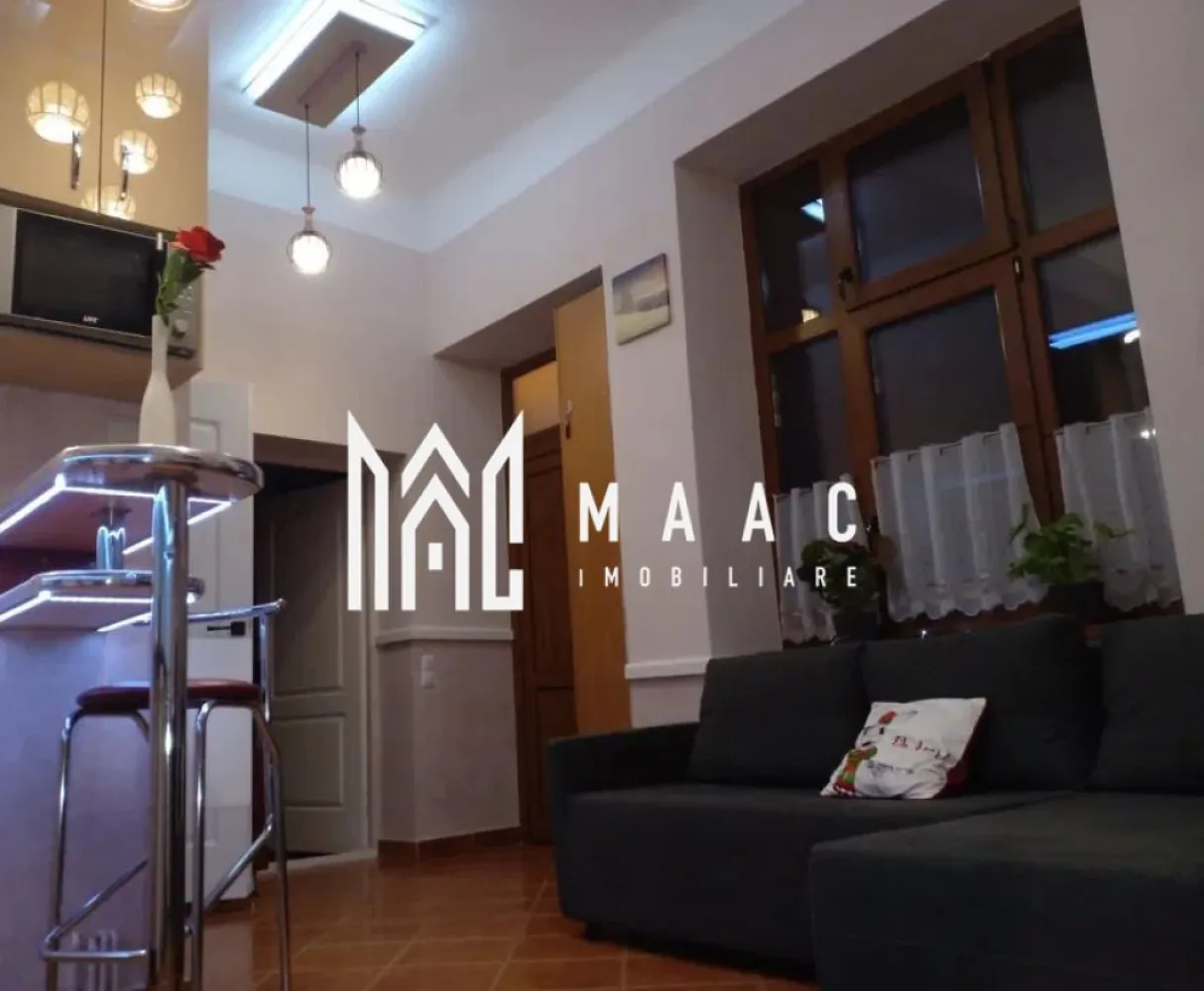 Apartament la casa I Decomandat I 70mp I Zona Centrala - MAAC Imobiliare va prezinta un apartament cu 3 camere, renovat in 2024, decomandat, in zona Centrala a Sibiului. 

Compartimentare: Living cu bucatarie open space, 2 dormitoare, 2 bai ( una cu vana ), dressing/ debara, terasa si pivnita. 

Loc de parcare in interiorul curtii pt o masina

Ideal pentru o familie cu copii sau cuplu, situat intr-o zona usor accesibila si in apropierea tuturor punctelor de interes. 

Nu se accepta animale de companie. 

Imobilul este disponibil imediat. 

Pentru initializarea contractului se percepe o garantie in cuantumul unei chirii lunare. 

Pentru mai multe detalii sau vizionari mentionati ID: CP2429471