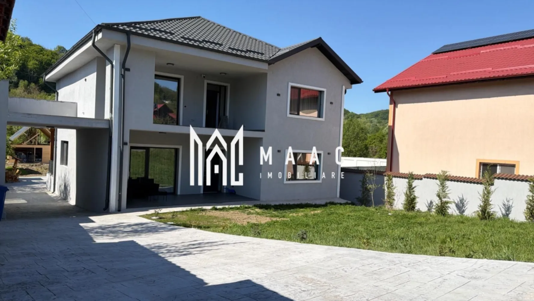 CASA VLADESTI+TEREN | 1300 MP | - MAAC Imobiliare vă propune spre vânzare o casă nouă situată în Vlădești, construită cu atenție la detalii și finisaje moderne de înaltă calitate, potrivită pentru cei care caută confort, spațiu generos și o proprietate amplasată într-o zonă liniștită. Proprietatea impresionează prin suprafața construită de 400 mp și terenul de 1300 mp, oferind multiple posibilități de amenajare și utilizare.

Casa beneficiază de o compartimentare practică și spații ample, ideale atât pentru locuire permanentă, cât și pentru o familie care își dorește un ambient modern și funcțional. Finisajele moderne de înaltă calitate contribuie la un aspect elegant și contemporan al întregii proprietăți.

Caracteristicile proprietății includ:
-casă nouă
-suprafață construită de 400 mp
-teren de 1300 mp
-finisaje moderne de înaltă calitate
-racordare la gaz
-racordare la curent

Amplasarea în Vlădești oferă acces facil către punctele de interes din zonă, păstrând în același timp avantajele unei locații liniștite și aerisite. Suprafața generoasă a terenului permite amenajarea unei grădini, a unei zone de relaxare sau a altor spații exterioare adaptate nevoilor viitorilor proprietari.

Pentru a programa o vizionare sau pentru mai multe detalii, vă rugăm să menționați codul CP3068040 la telefon.