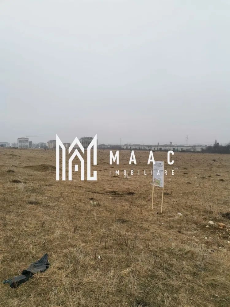 Parcelă teren I Intravilan I 5500mp I Calea Șurii Mici - MAAC Imobiliare vă propune pentru achiziție o parcelă de teren intravilan amplasată în zona Calea Șurii Mici, una dintre ariile cu cel mai mare potențial de dezvoltare urbanistică și investițională din Sibiu. Proprietatea reprezintă o oportunitate excelentă pentru investiție, fiind situată într-o zonă aflată în plină expansiune, prospectare și dezvoltare rezidențială.

Terenul este cuprins în PUZ și beneficiază de certificat de urbanism întocmit, oferind un avantaj important pentru viitorii investitori sau dezvoltatori interesați de valorificarea rapidă a proprietății. Actele sunt la zi, iar terenul este înscris în eTerra, aspecte care contribuie la siguranța și transparența procesului de achiziție.

Zona Calea Șurii Mici este apreciată pentru accesibilitate, dezvoltarea accelerată a infrastructurii și interesul crescut pentru proiecte rezidențiale și investiționale, ceea ce transformă această proprietate într-o alegere inspirată pentru dezvoltări viitoare sau investiții pe termen lung.

Există posibilitatea cumulării mai multor parcele, oferind flexibilitate și oportunități suplimentare pentru dezvoltarea unui proiect amplu, adaptat nevoilor și planurilor dumneavoastră investiționale.

Pentru mai multe detalii, documentație și posibilități de dezvoltare, vă rugăm să ne contactați precizând telefonic că ați văzut anunțul cu CP2376245.