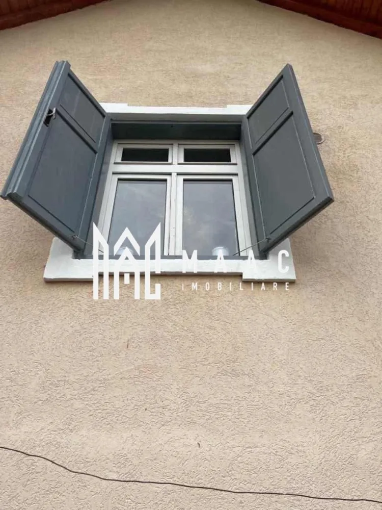 Casa 2 corpuri individuale| 30 km de Sibiu | Teren 1500 mp